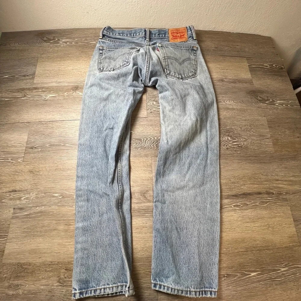 Levis 505 Regular Fit Jeans Mens 32x30 Light Wash Blue Straight Leg Distressed